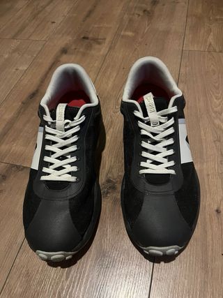 Zapatos Camper Negros y Grises