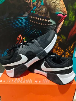 Nike Zoom GP Challenge 1 HC Negro/Blanco