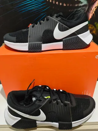 Nike Zoom GP Challenge 1 HC Negro/Blanco