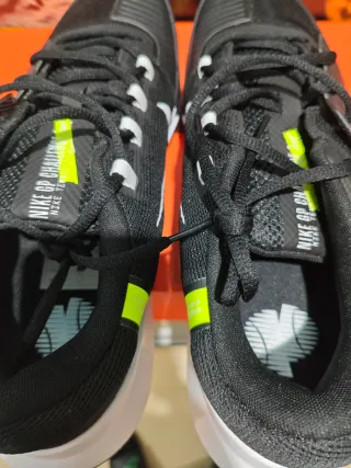 Nike Zoom GP Challenge 1 HC Negro/Blanco