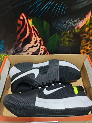 Nike Zoom GP Challenge 1 HC Negro/Blanco