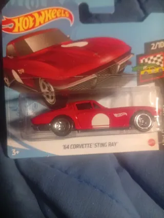 Coche Hot Wheels 64 Corvette Sting Ray Rojo