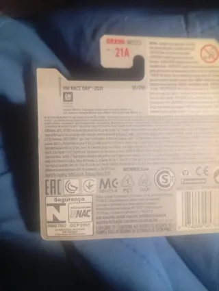 Coche Hot Wheels 64 Corvette Sting Ray Rojo