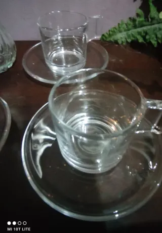 Set 5 tazzine con piattino e zuccheriera