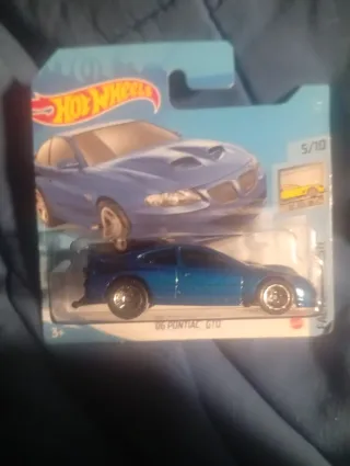 Coche Hot Wheels '06 Pontiac GTO Azul