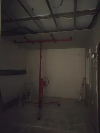 Se alquila Elevador Pladur Profesional