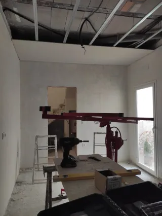 Se alquila Elevador Pladur Profesional