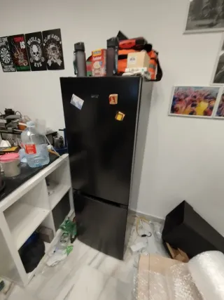 Nevera negra 140cm