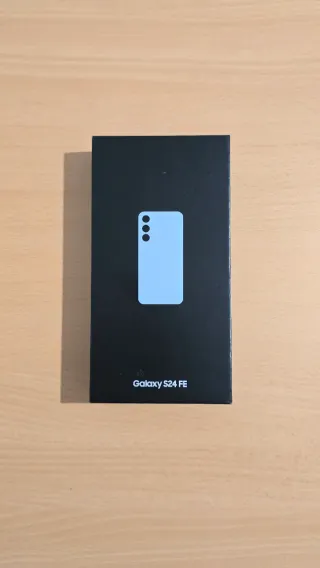 Samsung Galaxy S24 FE Caja Negra