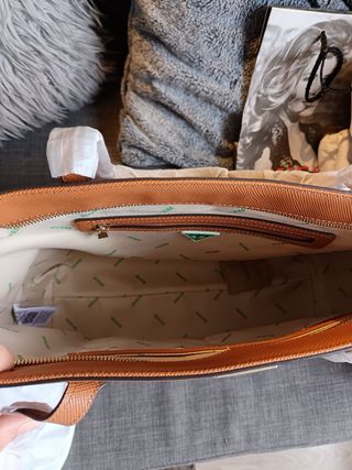 Bolso Tote Guess Marrón