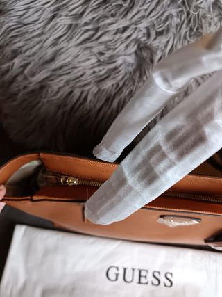 Bolso Tote Guess Marrón