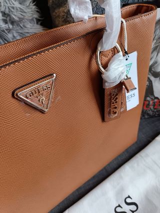 Bolso Tote Guess Marrón