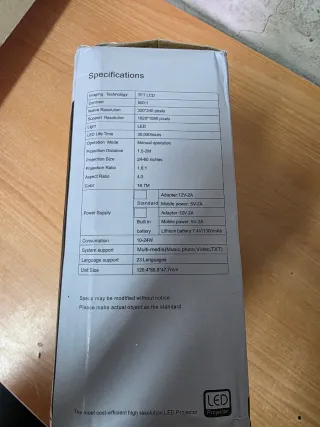 Proyector LED blanco y negro