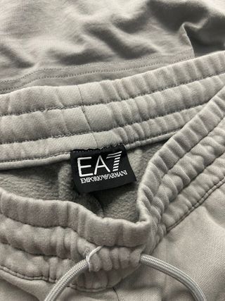 Conjunto Emporio Armani Gris