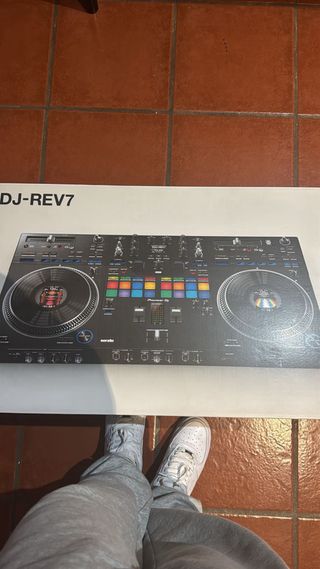 Pioneer DJ DDJ-REV7 Controlador DJ