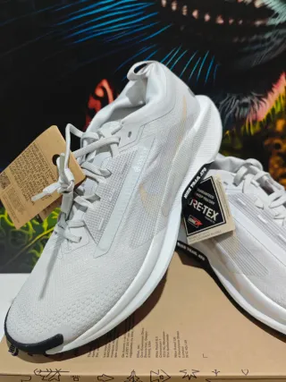 Nike Pegasus Trail 5 Gore-Tex Gris