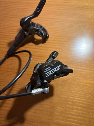 Travão Shimano Zee 4 Pistões