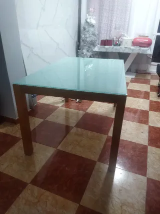 Mesa de comedor cristal y madera