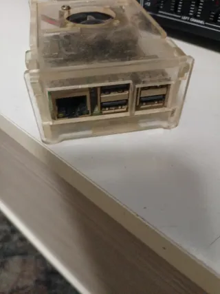 Raspberry Pi 3 Caja Transparente