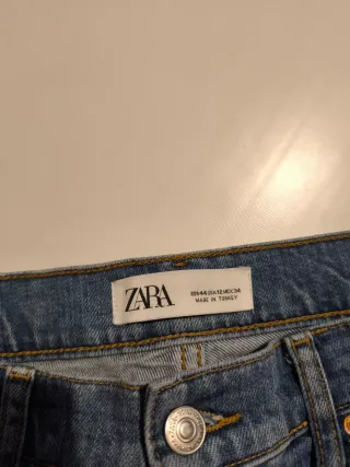 Vaqueros Zara desgastados