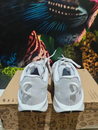 Nike Pegasus Trail 5 Beige/Blanco