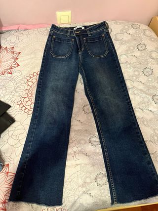 Pantalones campana Zara