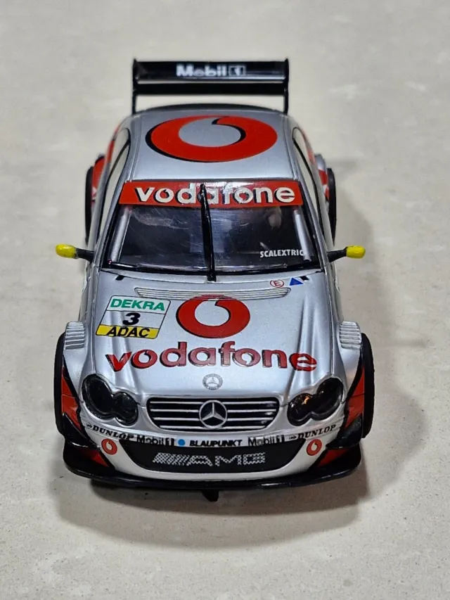 Scalextric Mercedes DTM Vodafone