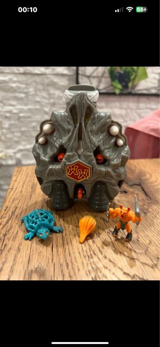 lotto Mighty Max - montagna del teschio