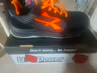 Zapatillas U-Power Negras y Naranjas