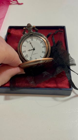 Orologio da tasca antico con nave