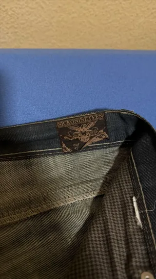 Pantalón vaquero azul oscuro