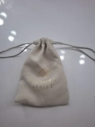 Collar Kendra Scott Azul y Dorado