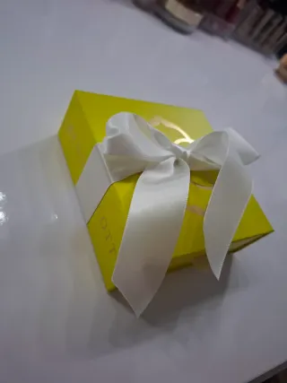 Collar Kendra Scott Azul y Dorado