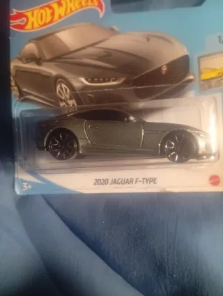 Hot Wheels Jaguar F-Type 2020 1/10