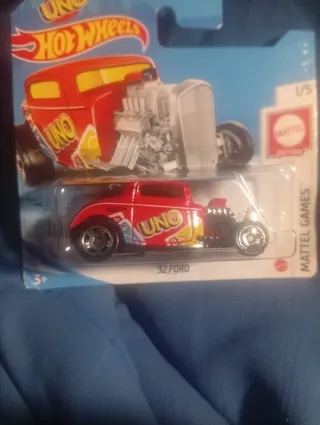 Coche Hot Wheels UNO