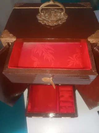 Precioso joyero chino antiguo