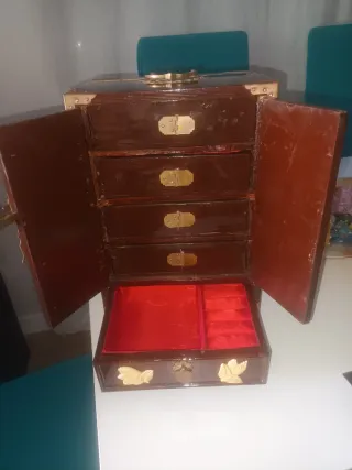 Precioso joyero chino antiguo