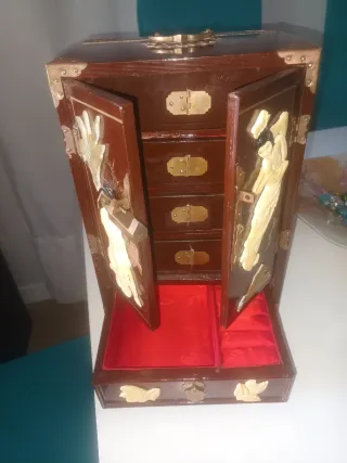 Precioso joyero chino antiguo