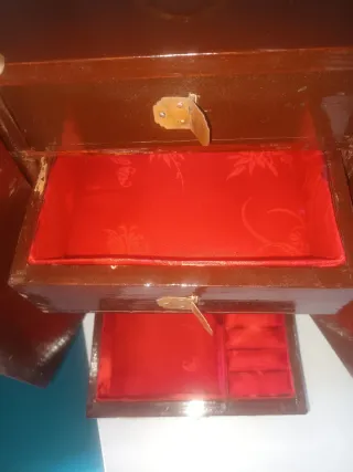 Precioso joyero chino antiguo