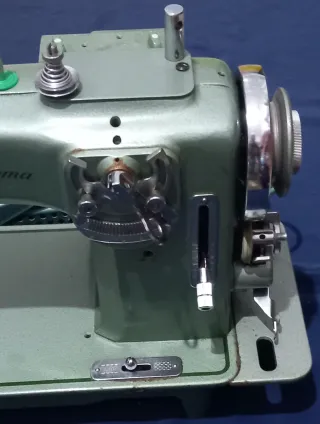 Máquina de coser Refrey Transform