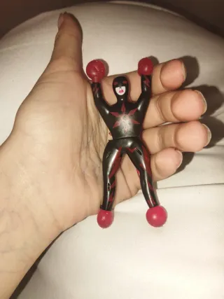 Muñeco pegajoso para pared