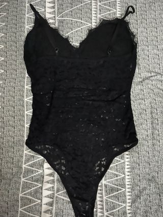 Body de encaje negro