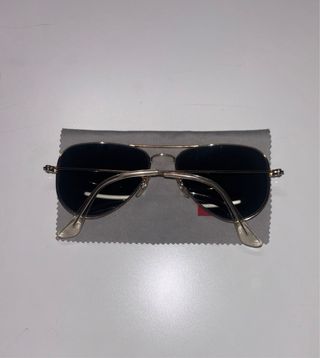 Gafas de sol Ray-Ban doradas infantiles