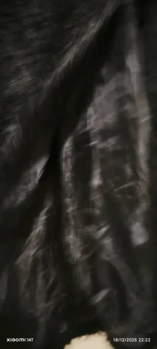 Abrigo pelo sintético negro