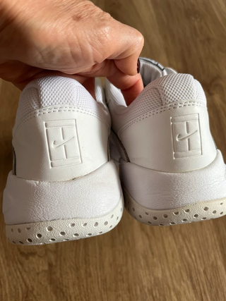 Tennis Nike + Calcetines Nike