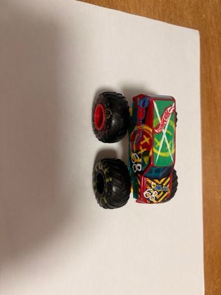 Hot Wheels Monster Truck Neón
