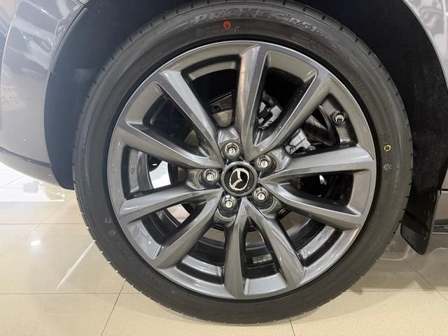 Mazda Mazda 3 2.5L E-SKY G MHEV Centre-line 6AT 103 kW (140 CV)