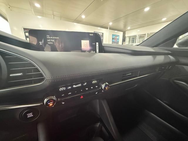 Mazda Mazda 3 2.5L E-SKY G MHEV Centre-line 6AT 103 kW (140 CV)