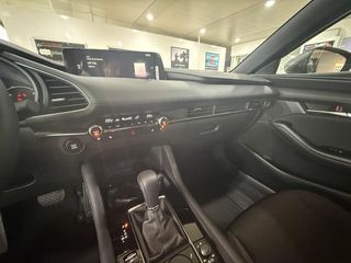 Mazda Mazda 3 2.5L E-SKY G MHEV Centre-line 6AT 103 kW (140 CV)