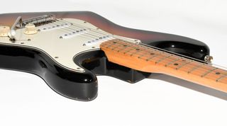 Guitarra Eléctrica Luxor L200 Stratocaster